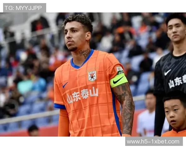 克雷桑分享进球庆祝照坚持不懈是成功的必经之路